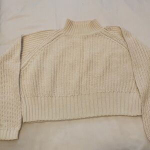 Maakett vintage women’s turtle neck sweater. M